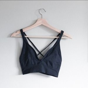 Lululemon bra size 6